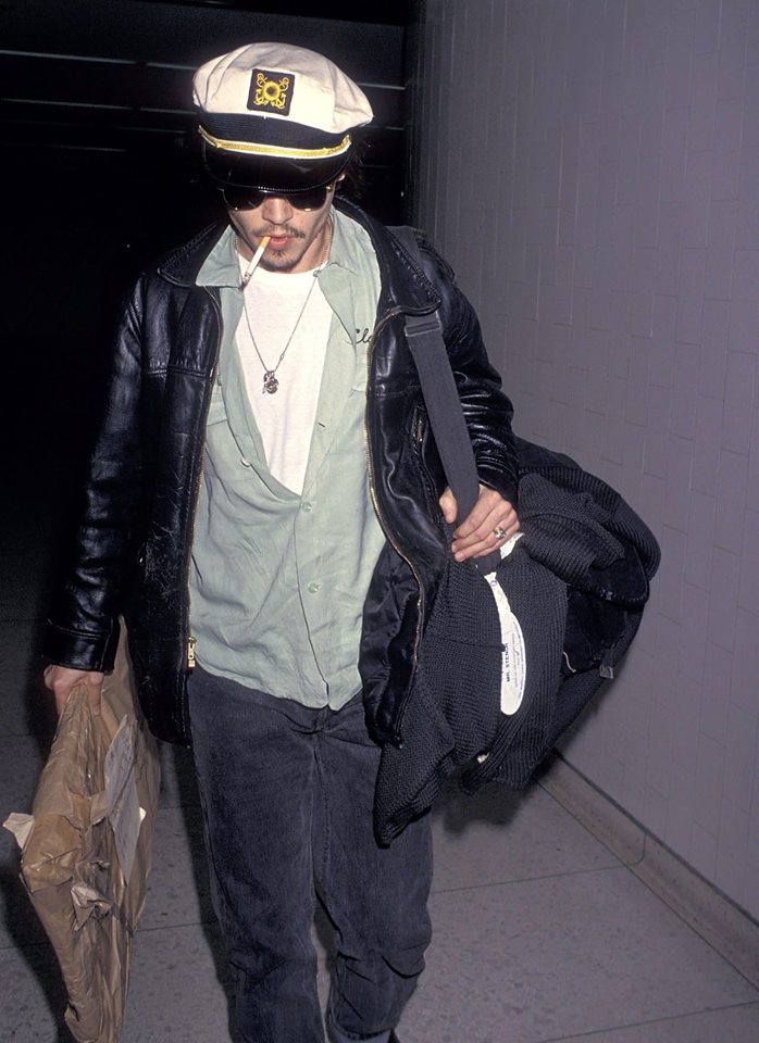 farrartina1212's tweet photo. #THATSTRUT #JOHNNYDEPP #BESTACTOROFOURGENERATION https://t.co/uXN0oOG3UN