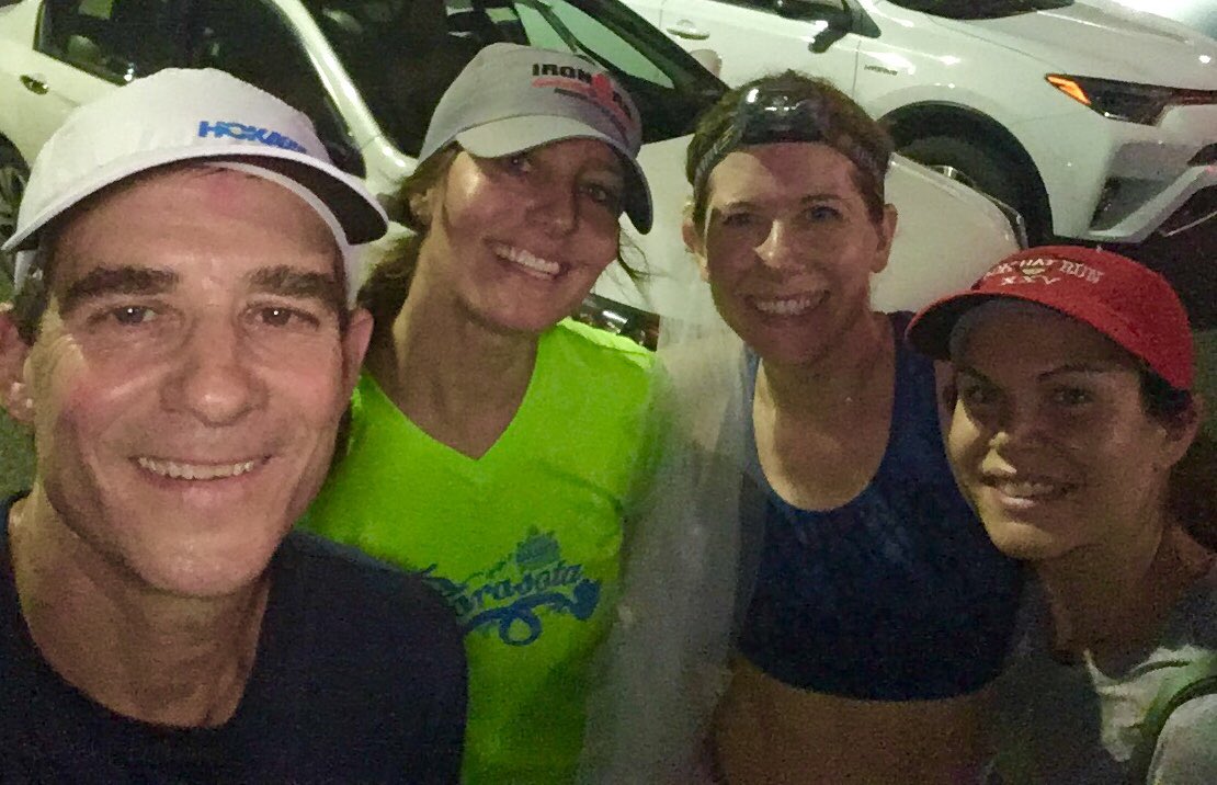 TimJonesRunning's tweet image. Great 10 miles at 4:30 this morning with a group of intrepid athletes who have more Ironmans, Ultras, and Marathons between them than I can count! 🙌😁👊🏻🏃‍♀️🏃‍♀️🏃‍♀️🏃🏼‍♂️ #marathontraining #vdoto2 #ncrmarathon #ncrmarathon2018