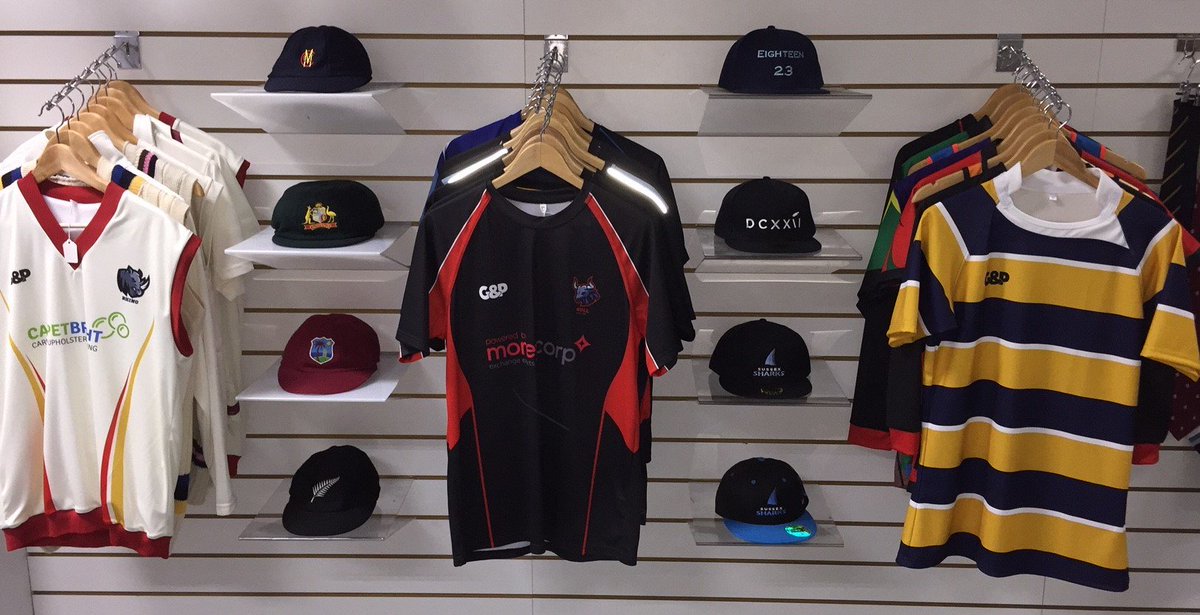 Gentlemenplayer's tweet photo. Shop floor looking awesome.
Get in touch to talk about:
Honour/Presentation Caps
Traditional English
Aussie Baggy
Baseball Caps
Snapbacks
Playing and Training Kit
Beanies/BobbleHats
#HomeOfTradition #SportsCaps #HonourCaps #SportsClothing
Info@incrediblesports.co.uk https://t.co/JGkeHe5vOD