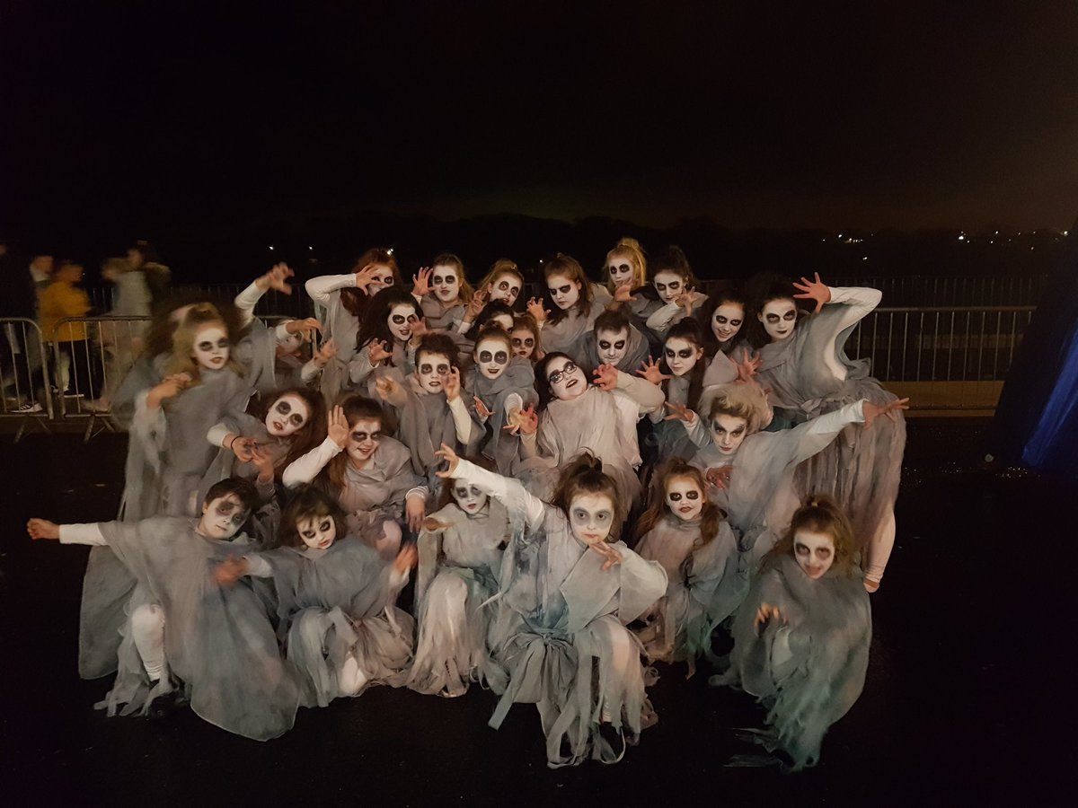 fireworksddta's tweet photo. Well done to all our performers who were amazing in the #DerryHalloween parade! 😊 Did you spot us? https://t.co/jtJ7zg54zJ