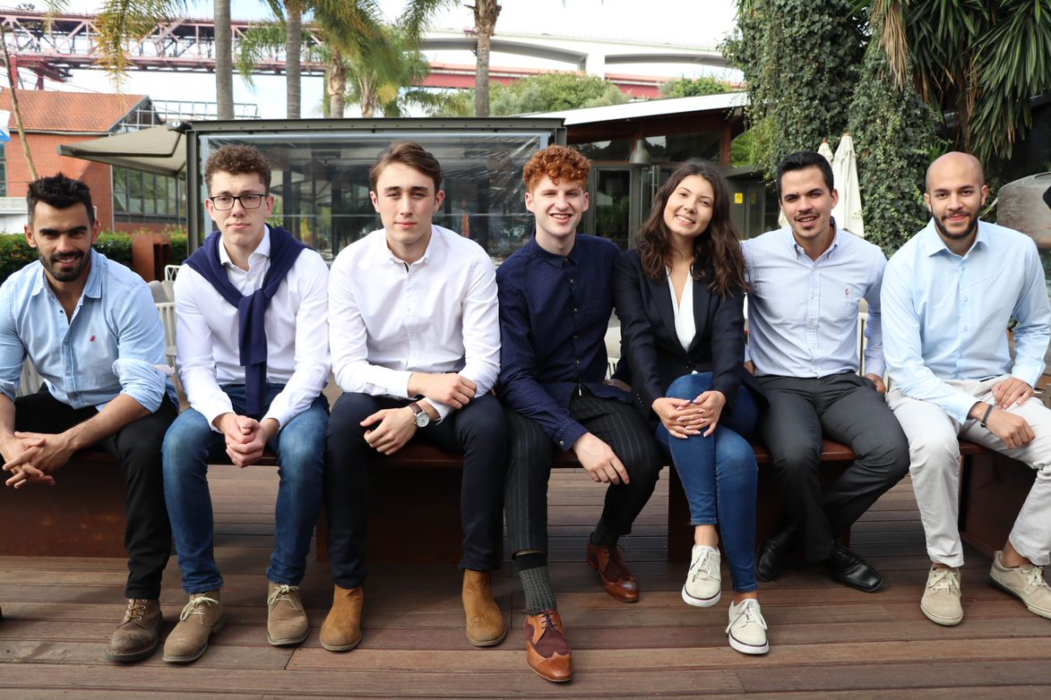 SimplyGetRes's tweet photo. The @SimplyGetRes team from all over the world converged on beautiful Lisbon to launch Simply Global!! #changinghowtheworldworks #lookingtothefuture #DataAnalytics https://t.co/mmIeqMODB2