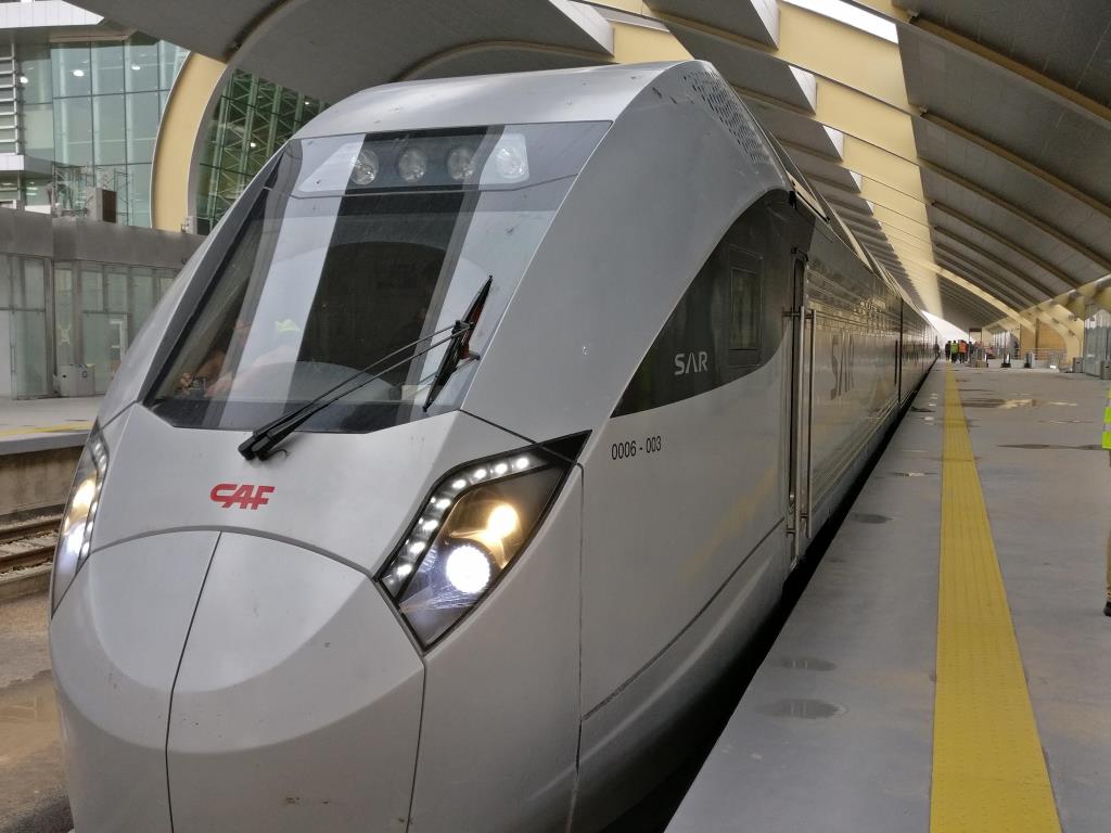 Key_FM's tweet photo. Read about how KEY and #TrueFM ensure an optimal passenger experience on Saudi Arabia's prestige high-speed rail service from Riyadh to Al-Qassim: https://t.co/N15Q6cpsU9 #traincleaning #facman #facilitiesmgmt @FMisKey https://t.co/wPxteaV4BW
