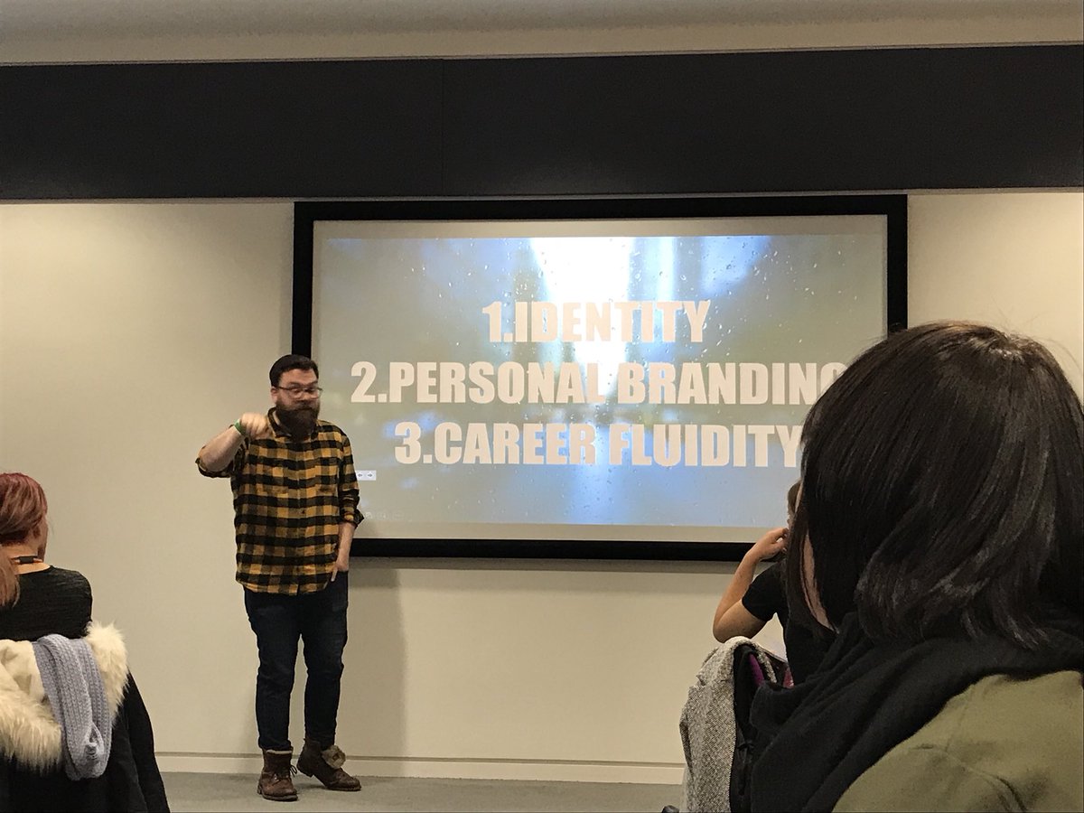 AnnieLouiseG's tweet photo. Loving hearing from @_simeonsmith on Personal Branding @PlaceNetUK #PlaceNet18 https://t.co/EZeks07kPD