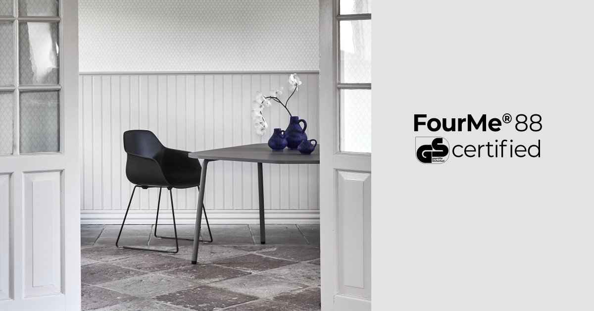 Four Design tweet media