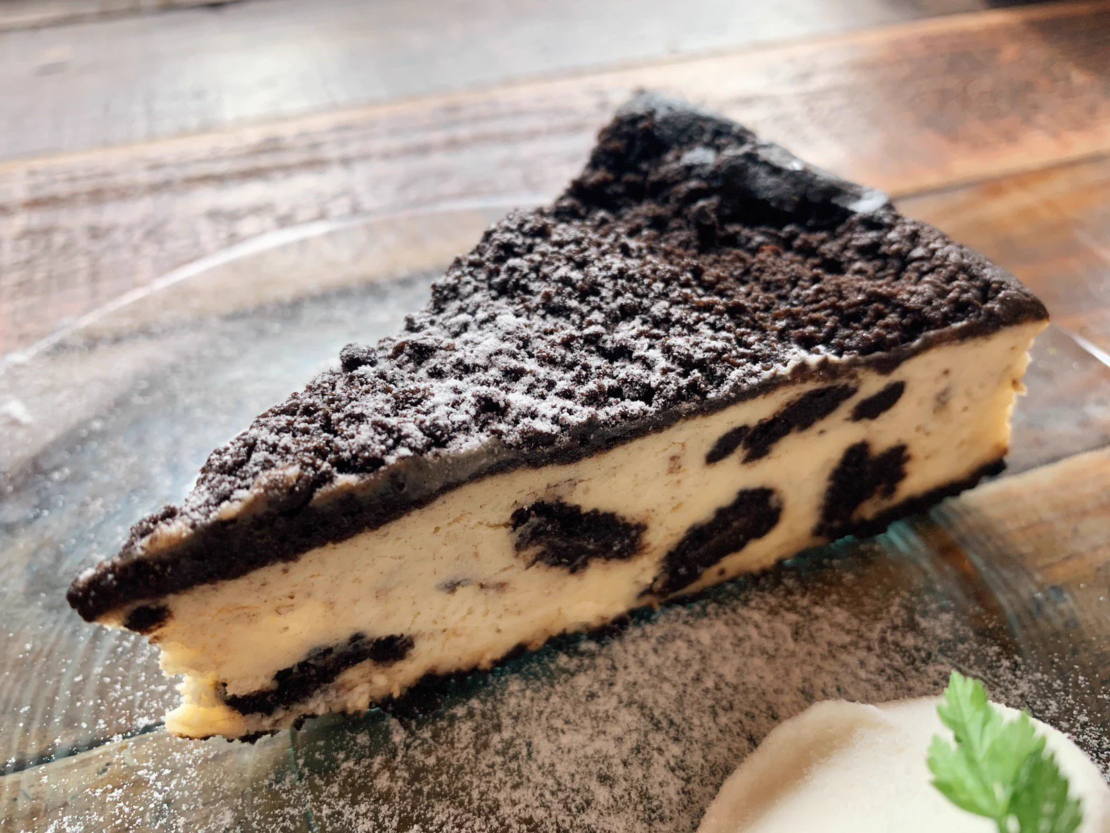 やばいｗｗｗオレオがたっぷり入ったニューヨークチーズケーキｗｗｗ食べたーい！！