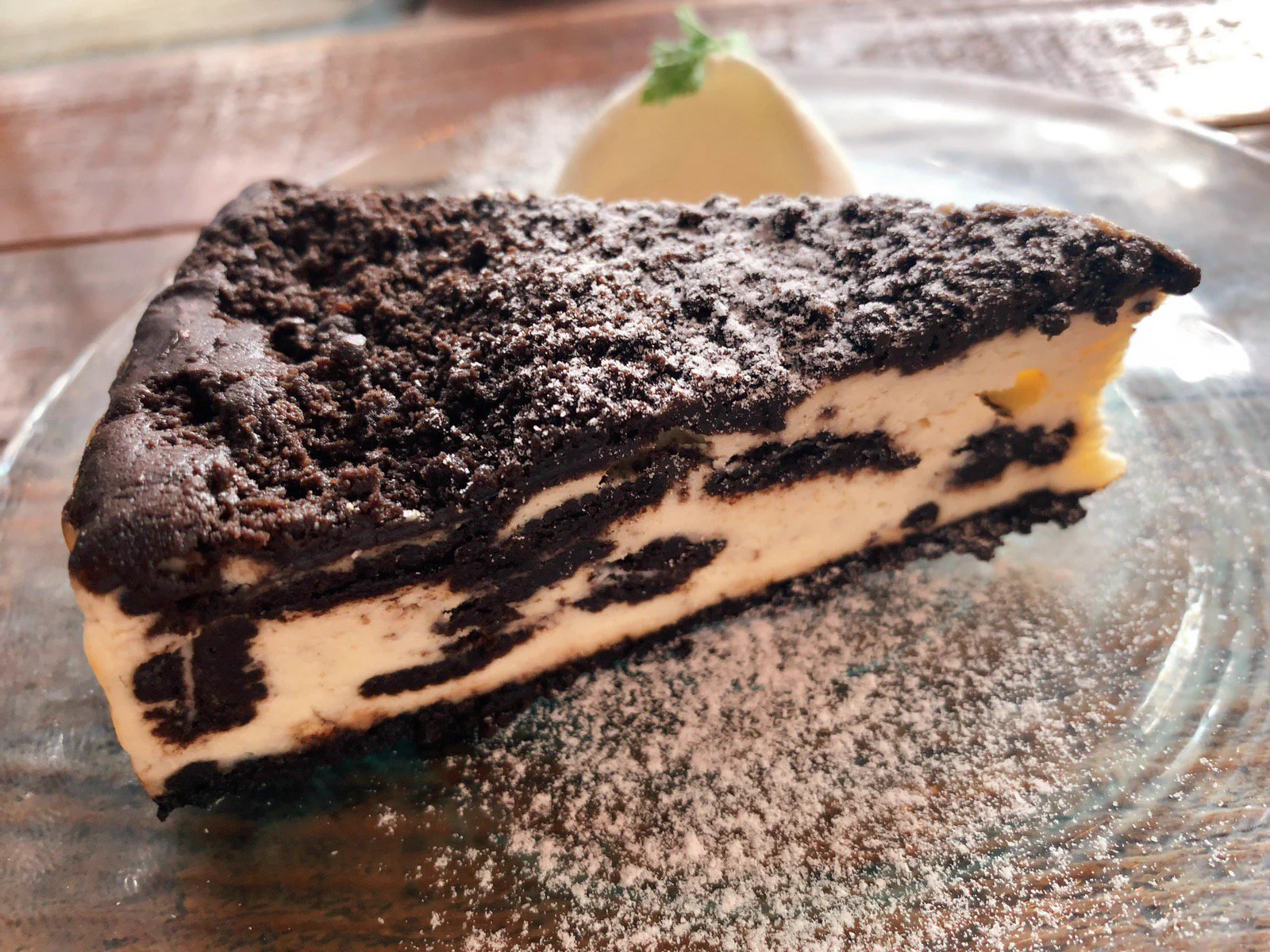やばいｗｗｗオレオがたっぷり入ったニューヨークチーズケーキｗｗｗ食べたーい！！
