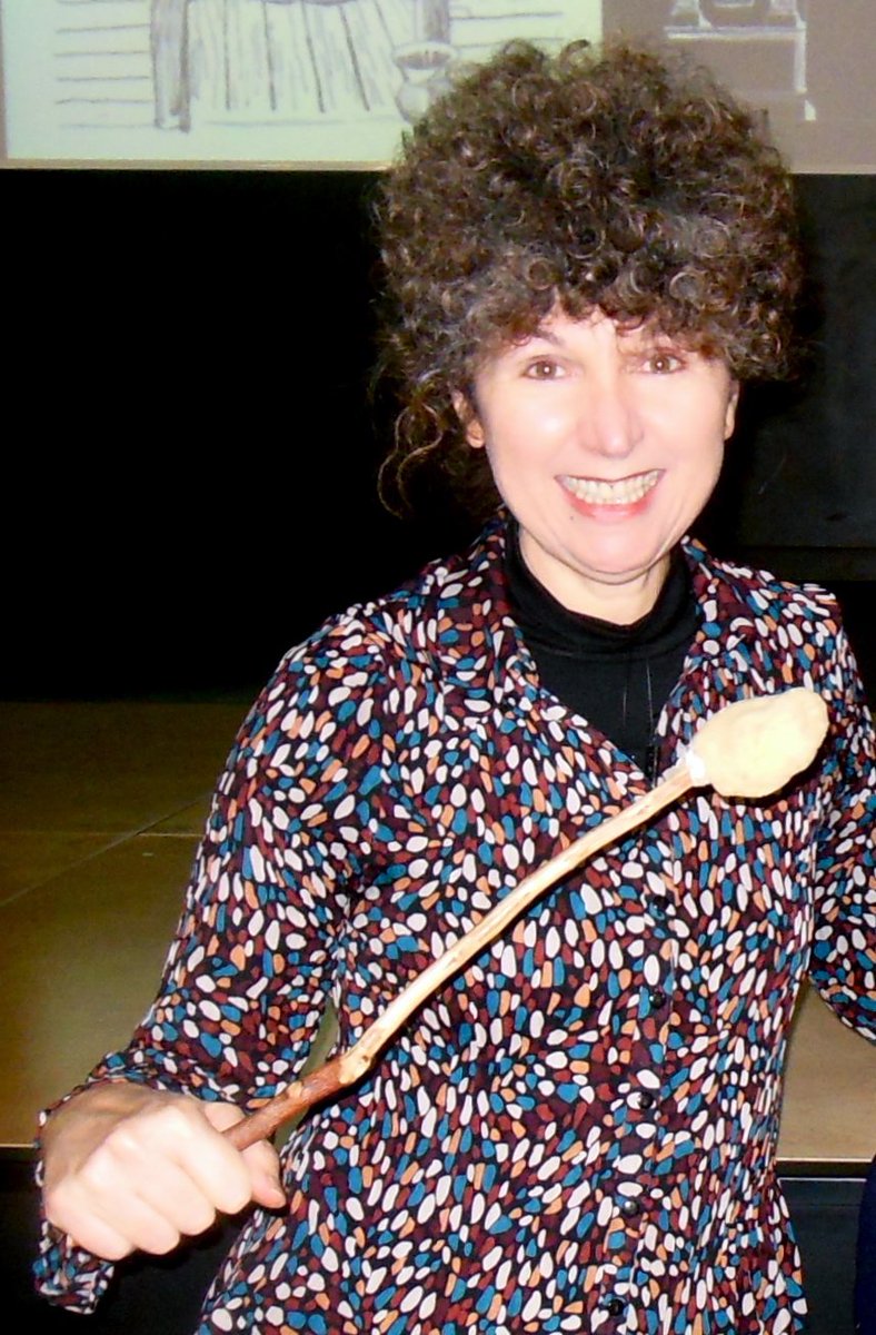 CarolineLawrenc's tweet photo. Hey everybody! I'll be sharing my best #WritingTips @BookStroud on Thurs 8 November at 1.15pm https://t.co/8NFevyuqlT I have FOUR TICKETS to give away! First follower who DM's me gets them! 😀 #RomanQuests #RomanMysteries #Stroud #NaNoWriMo #amwriting #WritingForKids #BunkOffWork https://t.co/C2JR5QX0GL