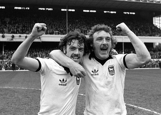 m7hompson's tweet photo. Today we say goodbye to not only ITFC’s greatest ever footballer but to one of the most kindest people to ever of walked this earth. The Beat was a true family man and was loved by everyone in and out of football, I was very honoured to have called him my friend #RipBeat 💙💙💙💙 https://t.co/UphoocHV3J