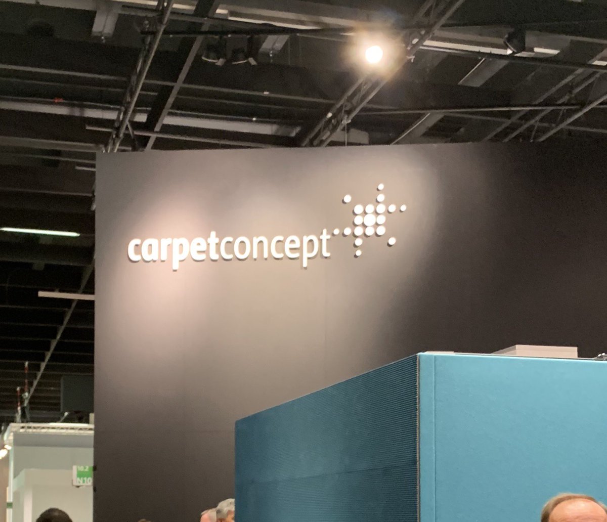 UhuraCreative's tweet photo. new carpet is long overdue. now new carpet is in. Uhura meets client #carpetconcept @ORGATEC #industryparty #newvisionsofwork https://t.co/4YaIcEXndM