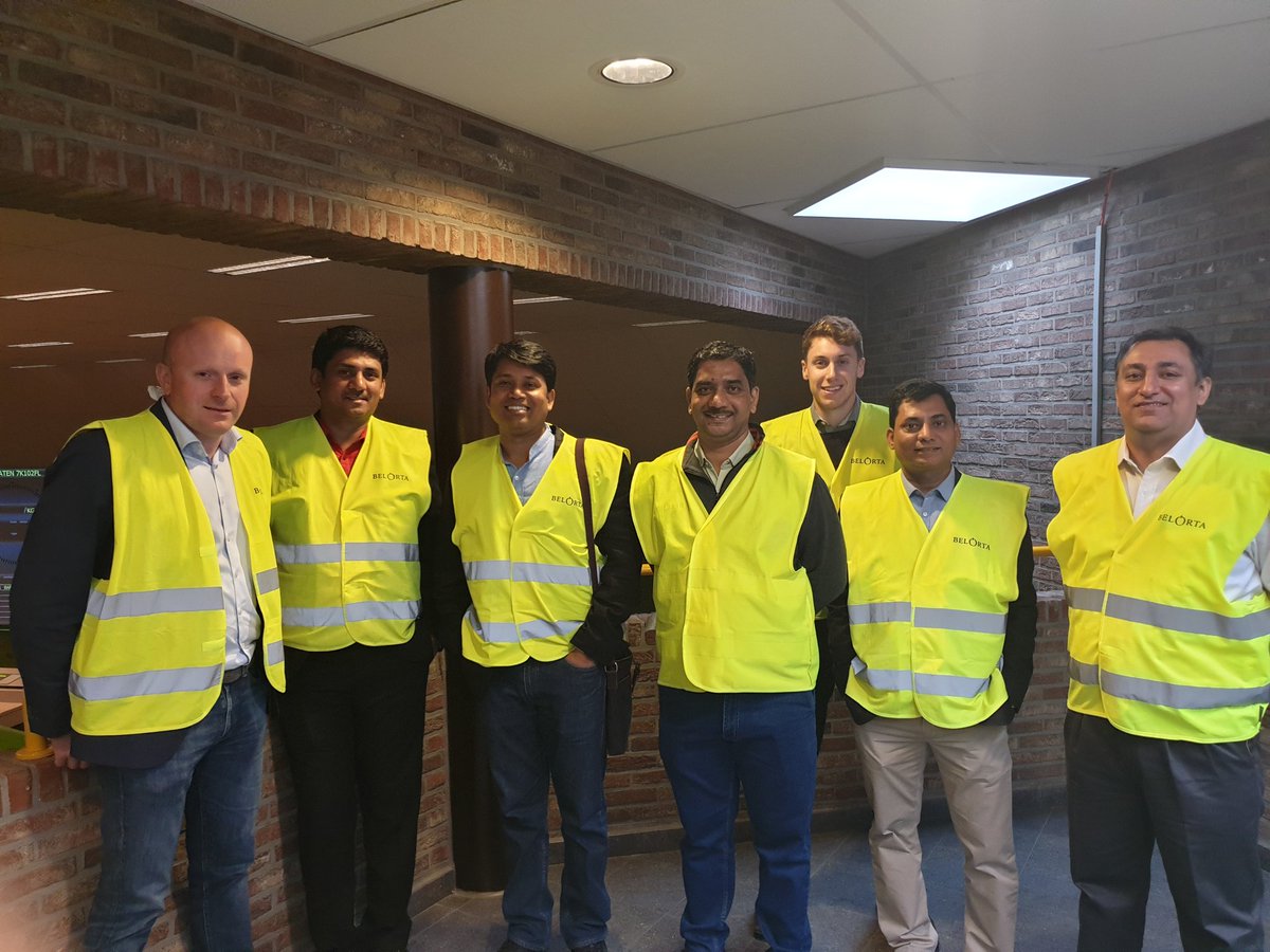 tarun_ig's tweet photo. Thanks @lambrecht_jo for being such a great host & it was great experience to visit @VeilingBelOrta auction hall #ird2018 @VLAM_be @LambrechtSofie @jans_kris https://t.co/bMgeeEGFgb