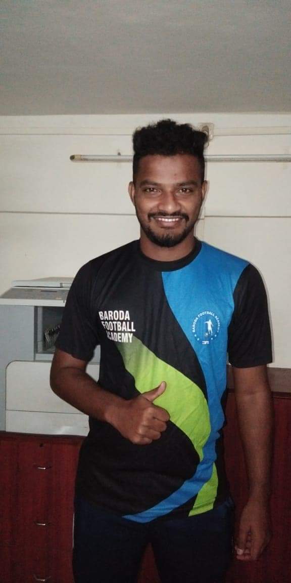 BarodaAcademy's tweet photo. Proud Moment for BFA
✳Stephen Fernandes &amp; Amit Sighwan also achieved Pro Pass in AFC 'C' License. The exam was conducted by All India Football Federation.
Their association with  BFA will further our cause to develop and nuture young footballers to greater heights of perfection. https://t.co/AcYNCCg4PX