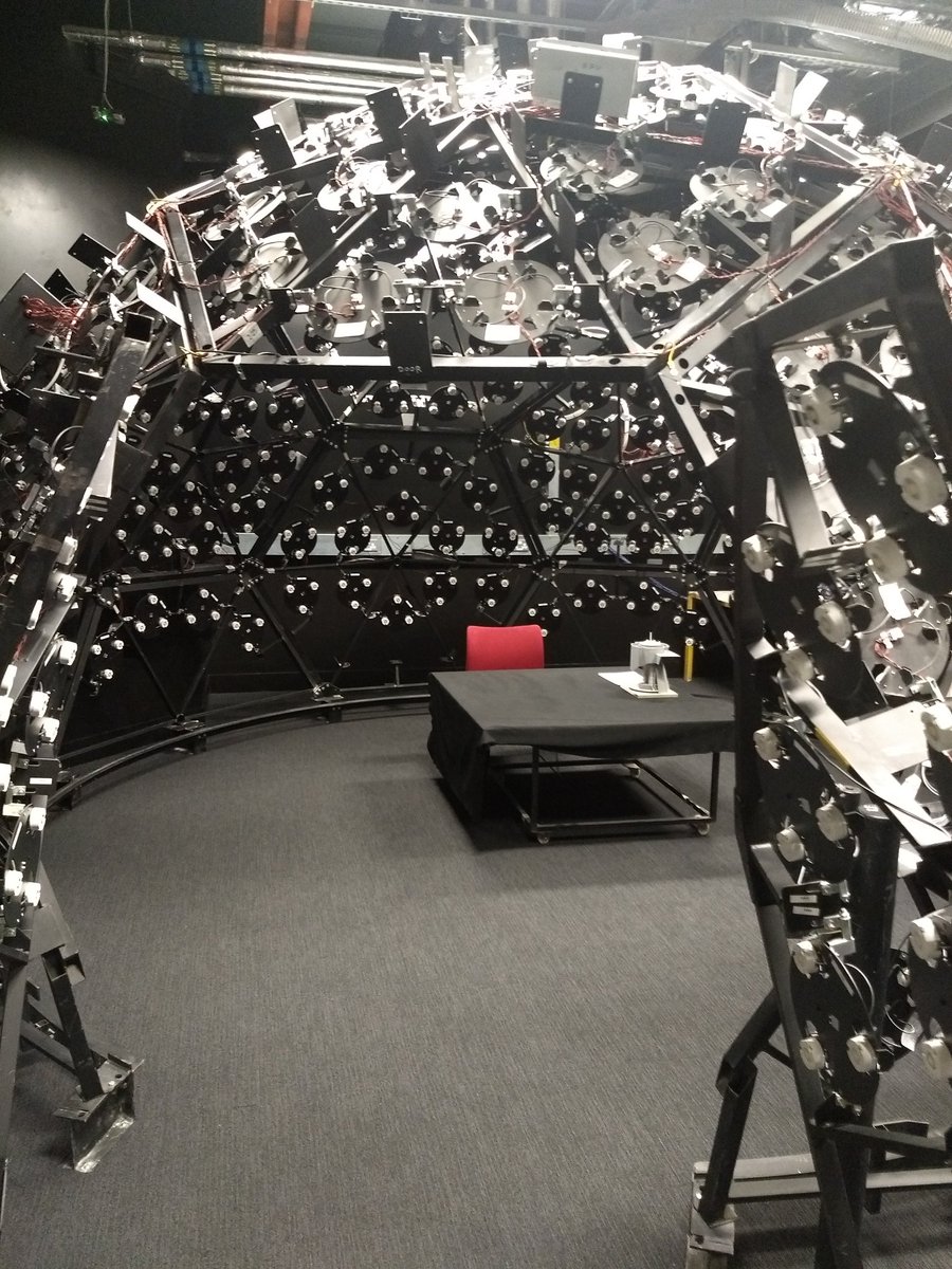 MakeAmplify's tweet image. We got to visit UCL Bartlett School of Architecture at Here East. Wow! So many incredible pieces of Equipment I would love to have a chance to experiment with. Look forward to the possibility of collaboration in the future. 
#questlabnetwork #studiowaynemcgregor #ucl