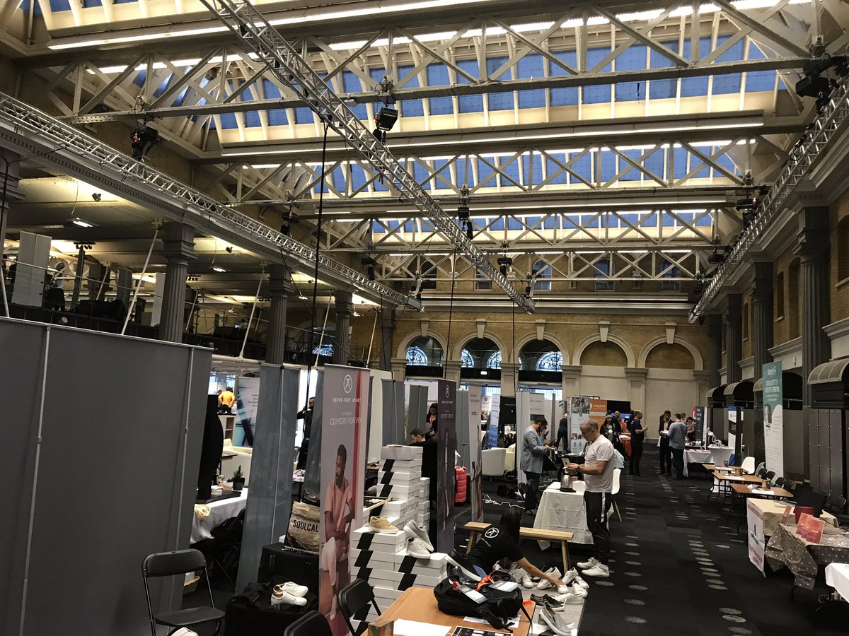 toptipapp's tweet photo. #TechDay London will be kicking off shortly! Join us by stand #705 and learn more about our Recommendations app. Oh yea, you could also win a £200 Amazon gift card. #HeyLondon #startup https://t.co/Bl2csWFROP