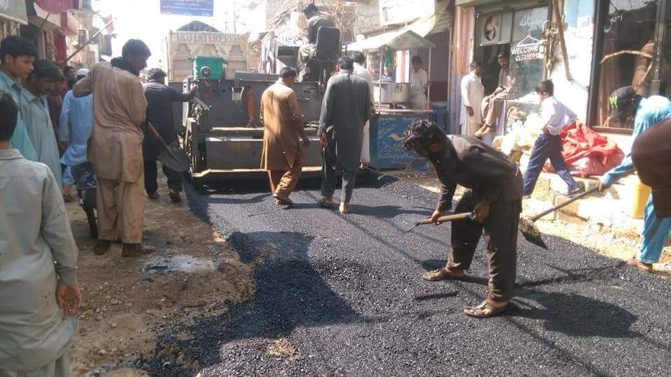 ibrohi31's tweet photo. #PS110 #UC29 Hijrat Colony this morning #SindhGovt has started another phase of development work under supervision of Ex-President Karachi Division Syed Najmi Alam Jurisdiction Of incompetent MPA Of PTI @KhurrumZamanPTI https://t.co/lqZ82fWoqg