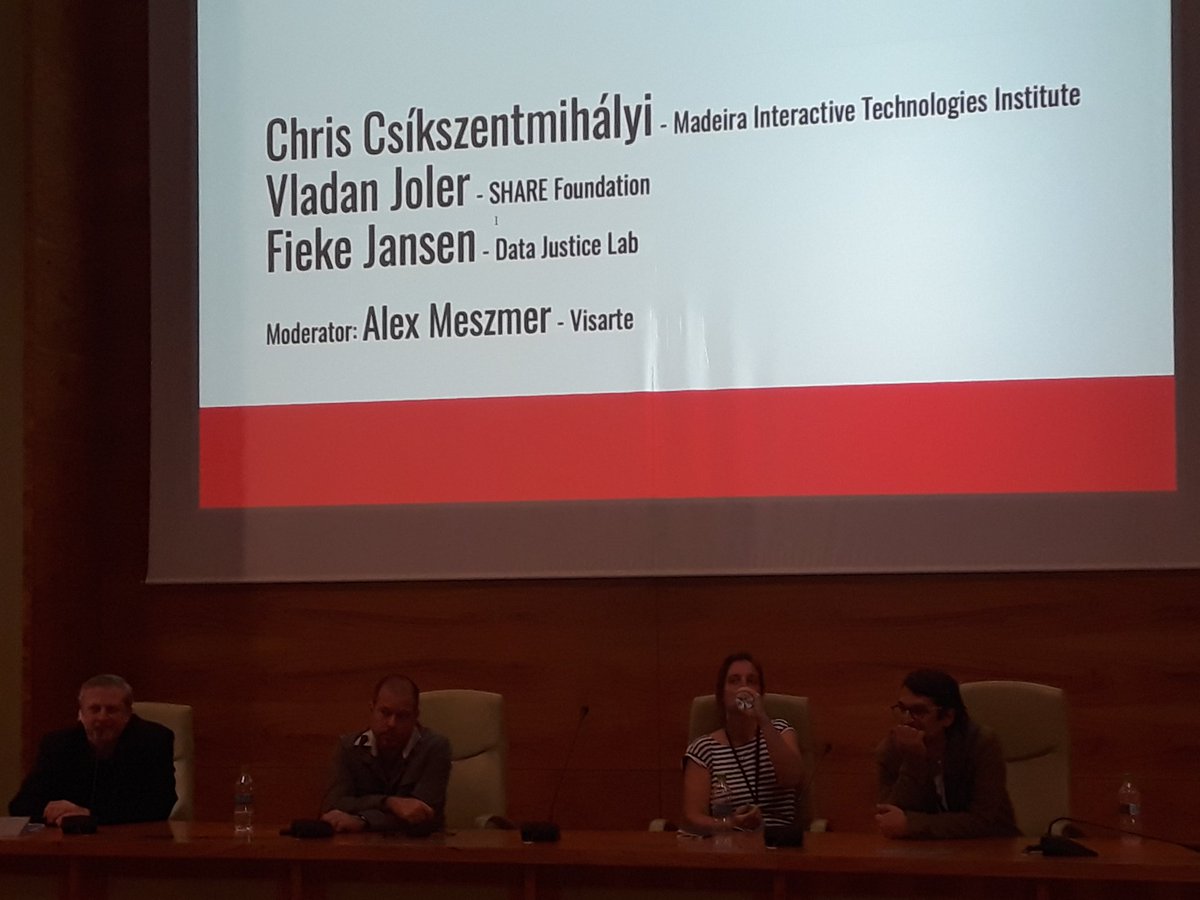 jordibalta's tweet photo. "We need to find ways to connect activism and narratives around #digitalrights and privacy, and those of anti-corruption, discrimination, #humanrights - it's all connected" @FiekeJ #BTOTimisoara #ctrlshiftHUMAN https://t.co/eTVJ0K8rcF