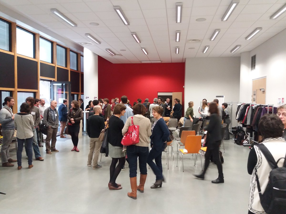 AlterIncubAURA's tweet photo. 80 personnes réunies pour cette Journée de l'Innovation Sociale #JIS4 ! 

Guillaume et Raphaëlle d'@AlterIncubAURA introduisent cette journée autour de l'ancrage territorial, un des fondamentaux des projets incubés.

Et les ateliers commencent ... https://t.co/7YBiR1kC3b