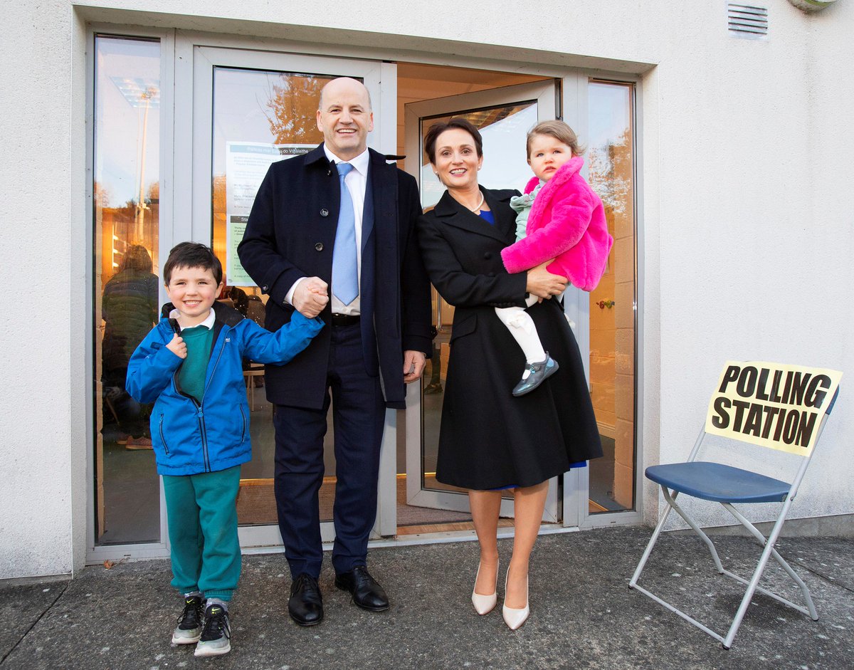 It’s Polling Day! If you believe it’s time for change vote #1 Sean Gallagher. #aras18 #sean4president #TimeForChange