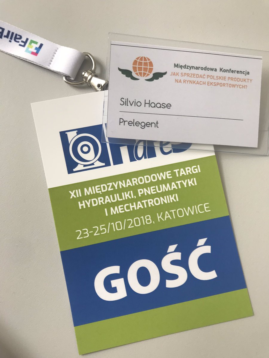 silvio_haase's tweet photo. It was a great pleasure and honor for me to talk about „#marketing and #sales in #digital times“ at the #international #export #conference for #polish #industrial #companies in #Katowice. Thx for having me! @GregBratek https://t.co/AGXZdgpZI4