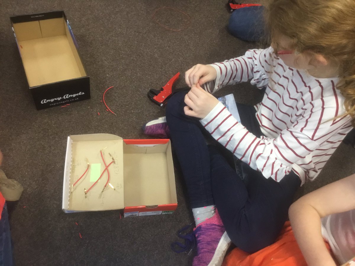 RedmaidsJuniors's tweet photo. Very proud of our Year 4s, who’ve applied their new knowledge of electrical circuits to create quiz games. We’ve wire-stripped, spliced, troubleshooted and succeeded! #strivetobe #engineers #GirlsInSTEM https://t.co/8sNxCiY3zF
