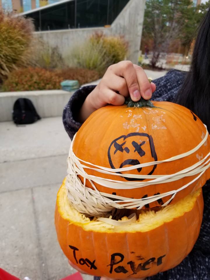 tpusautah's tweet photo. What is scarier? Taxes or Halloween? Taxes are such a heavy burden on the average taxpayer it stresses out the mind. It's so heavy, that it's almost like your mind explodes #ResistSocialism #BigGovScares #TPUSA  @TPUSA https://t.co/PHIjmlnv9U