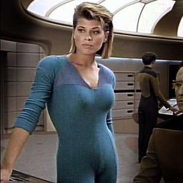 Picards__Fish's tweet photo. @StarTrekTNC @MattMira @secunda 💜💜💜💜💜💜 https://t.co/EzXtFyYFCv