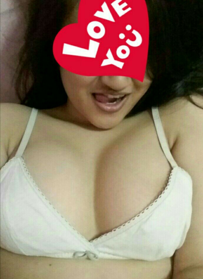 BundaIlys's tweet photo. Mau ngewet-2 egk pinter. https://t.co/4XeYXLqv6A