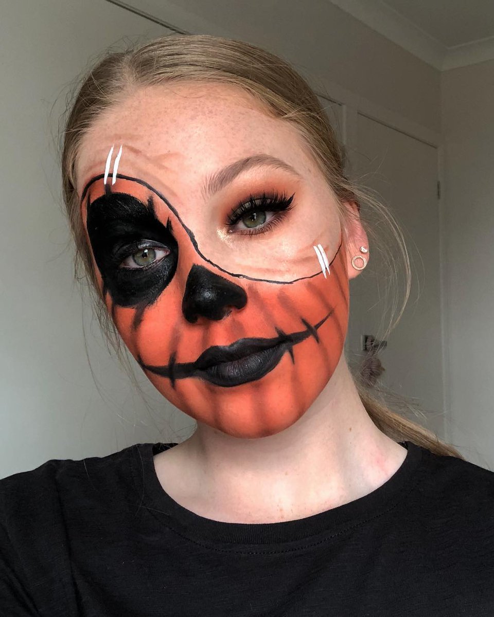 Fablooxapp's tweet photo. Halloween makeup ideas 🎃PC:@emilyykatemakeup
1. Mermaid 🧜🏻‍♀️
2. Blank Canvas🔖
3.Pumpkin look🎃
4.Rainbow Skull💀 https://t.co/EsmROi0TXi