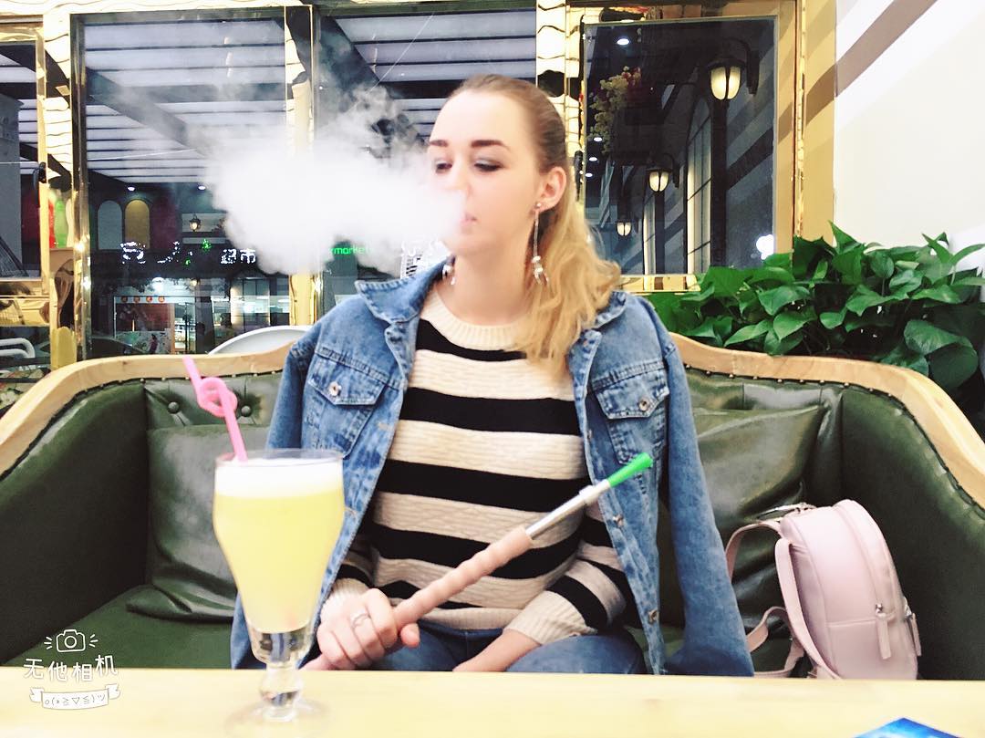 YiwuOfficial's tweet photo. Relaxing time 💨...#chinagirls #friends #travelling #road #shisha #modelphoto #model #kievmodel #modelkiev #lfl #fff #l4l #f4f #likeforlike #followme #followforfollow #follow4like #likeforfollow #likeme #me #kievgirls #happy #ukraine #ukrainiangirl #insta #china #🇨🇳 #... https://t.co/N5IyneNLgW