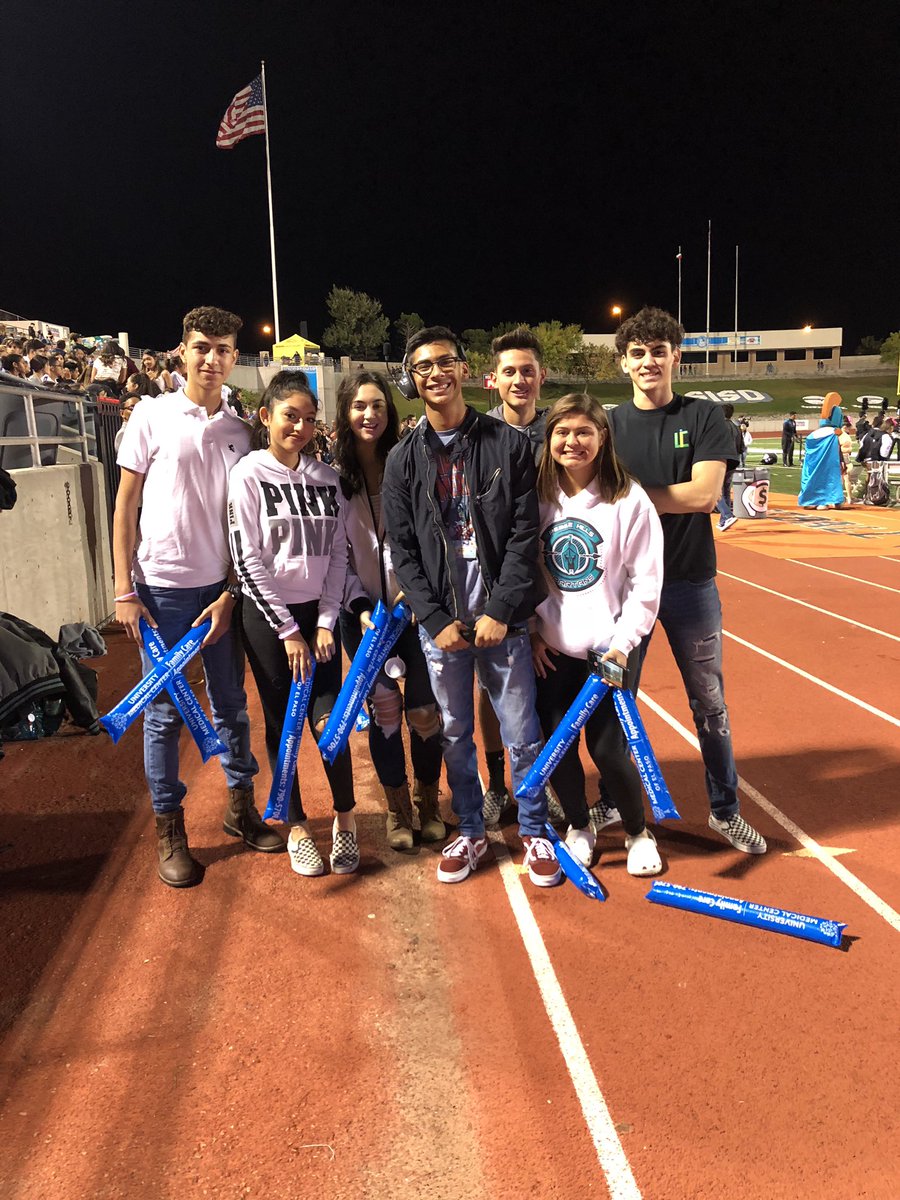 SacSisd's tweet photo. pebble hills students cheering on their team thanks to UMC! https://t.co/fnRQEkatnu