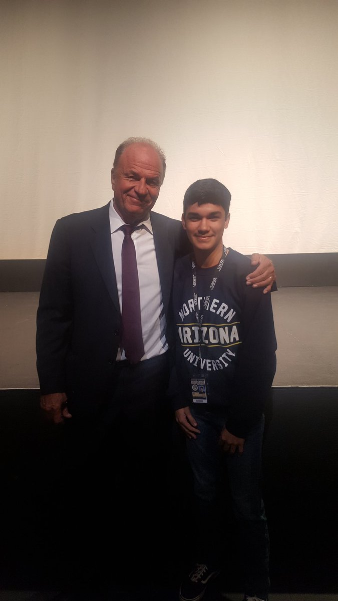 adrnmnc's tweet photo. This man is amazing!! Thank you!
#DearSenator https://t.co/bSnBnly9nd