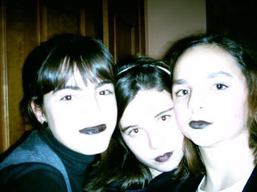 jotapemenossi's tweet photo. aqui temos @luh_dourado, eu e o @piriguinh0 na #doubleween https://t.co/1gJboaqN8P