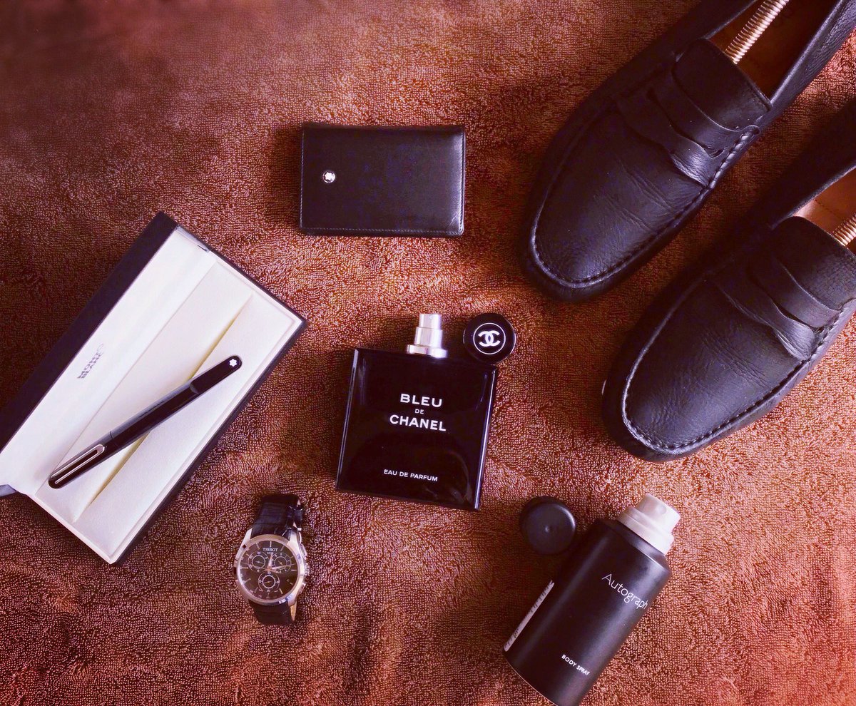 syed_aliullah's tweet photo. “First they WATCH, then they HATE, then they COPY.” #unknown #hatersgonnahate #goodvibesalways #stayfearless #tgif #styleinspo #dailylook #mywardrobe #mensfashion #morningroutine #essentials #staysmart #styler #black🖤 #blackisbeautiful #mensstyle #weekendlook #shoesaddict https://t.co/JfDOt3a9Da