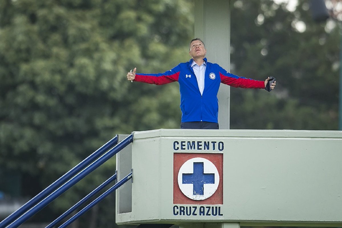 Oigan ¿Qué título le pondrían a esta fotazo? 👀😊🔥👇