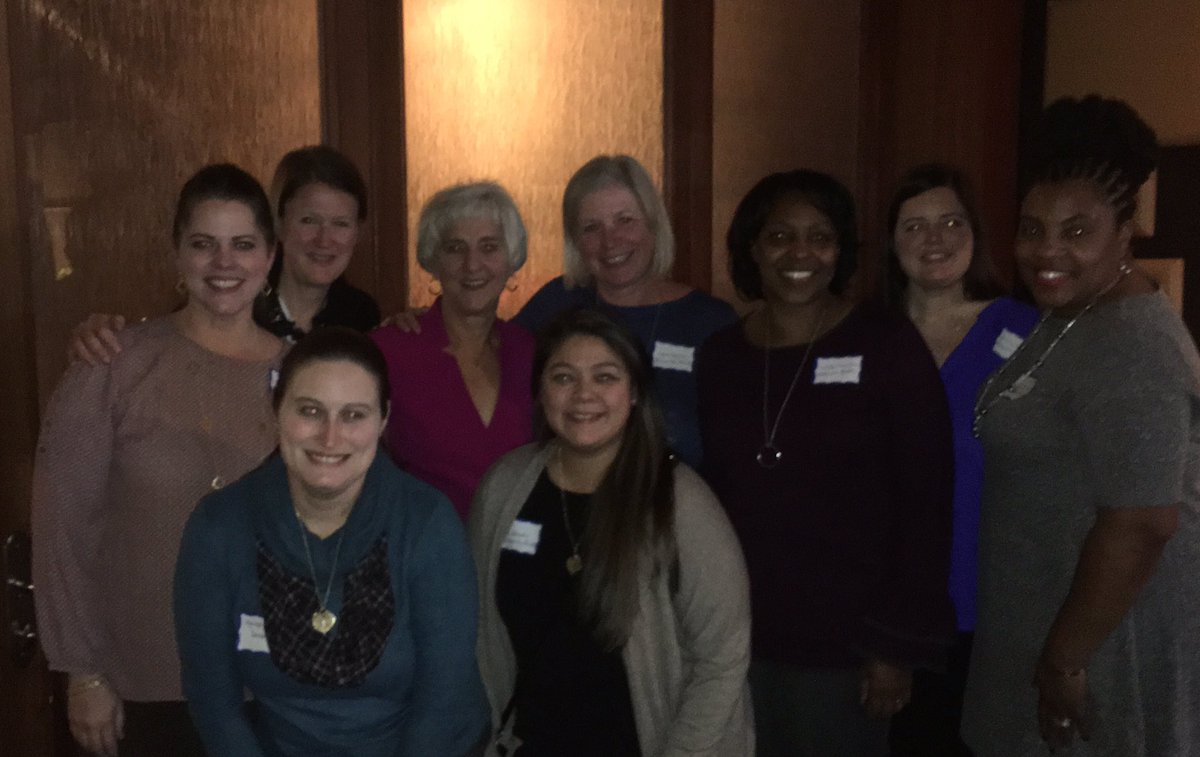 StephPittmanRN's tweet photo. Awesome dinner event with @LeAnnThieman @ElwaysDowntown @RitzCarlton https://t.co/11bTvcqAo0