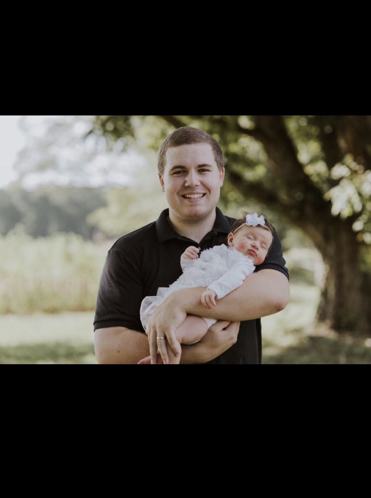 AutumnPrewitt's tweet photo. I'm so thankful for my little family 💕 https://t.co/zCDAlHrs7k