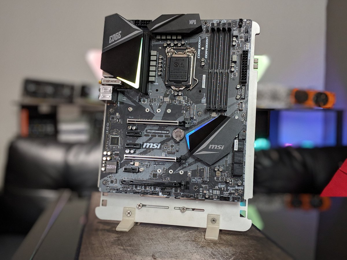 UFDTech's tweet photo. ZA friends!!!!!
Today is the last day to enter to win this motherboard!
Use #UFDRigs, take a couple good pics of your PC, and type up your specs.
Make sure your CPU/Mobo is from 2015 or prior.
Winner of this Z390 board will be chosen live on stream today! https://t.co/bfuBelFD2q https://t.co/1cqni2em29