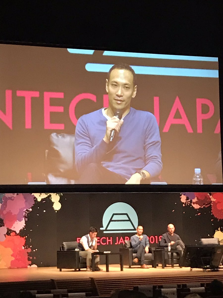 fintech_japan's tweet photo. Can AI replace human intelligence? @ MainStage #fj2018 https://t.co/3yxZNKgMrC