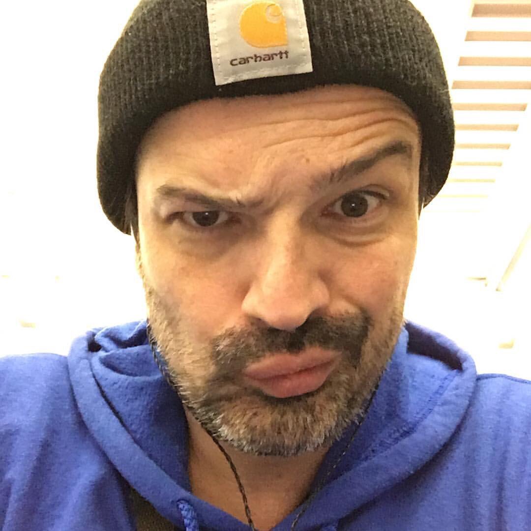 PSKWAD's tweet image. The face of a man who's been shivering cold for the last four hours straight. It's winter. Turn the damn heat on man ffs.
(tomofromearth no IG)

instagram.com/p/BpYbY7HFzXg/

#TomoMilicevic #Tomo #CrazyMofo #Mofo #Echelon #MarsArmy