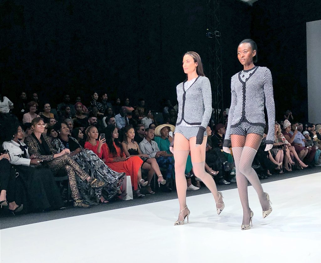Lloydi_Boy's tweet photo. @cliverundle for #BRICSDesignerCollection2018 at @safashionweek β¨
#SAFW21
#SAFWwomen
#AW19
#BRICS2018
#BRICSfashionforum2018
@ArtsCultureSA https://t.co/olOoqZDTXh