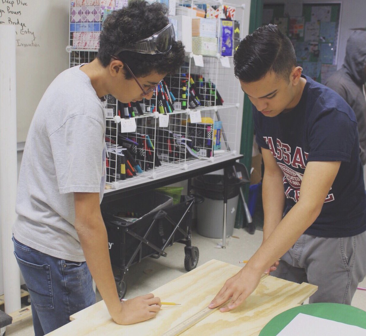 MHSRoboticsEPTX's tweet image. 8 more days until BEST competition! Everyday progress is being made #GoingtoState  #Thanks2BESTRobotics #NMBEST #TeamSISD