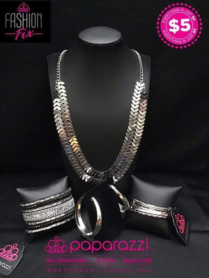 BlingJeanette's tweet photo. November's Fashion Fix is a must have!  You can pre-order yours now. Each set is $20 or $5 for each piece. 

Message me to place your order.

https://t.co/oOrYQgEiLQ.

💎  #Fashion4Less #FiveDollarFashion #FeedYourHABIT #IAmASmallBusiness  💎 https://t.co/Bun4SP4ajl