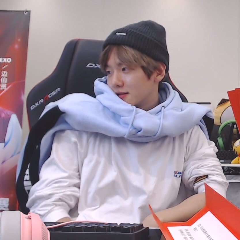 gonngii's tweet photo. 베리드얼라이브 백현 후드티 https://t.co/jFBVLTlITm 75,600원
베��드얼라이브 백현 맨투맨 https://t.co/tYEFUT0jC4 44,100원
베리드얼라이브 백현 후드티 https://t.co/8qsAM0tB5q 77,400원 https://t.co/juD3HfpWNd