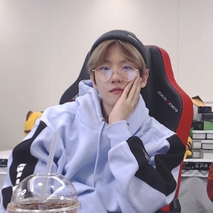 gonngii's tweet photo. 베리드얼라이브 백현 후드티 https://t.co/jFBVLTlITm 75,600원
베��드얼라이브 백현 맨투맨 https://t.co/tYEFUT0jC4 44,100원
베리드얼라이브 백현 후드티 https://t.co/8qsAM0tB5q 77,400원 https://t.co/juD3HfpWNd