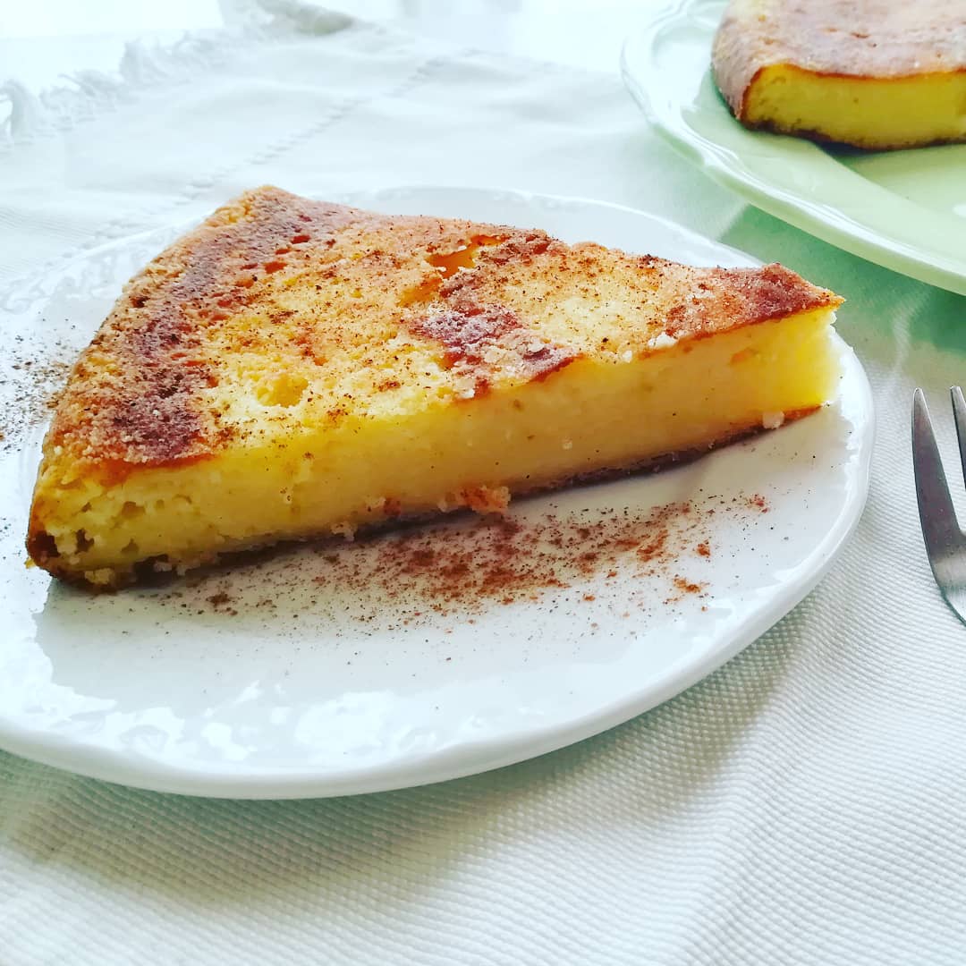 stin_kouzina_mu's tweet photo. You can try this #milkpie #recipe. Needs no pastry sheet and just in a few minutes and it's ready to put in the oven. #Simple and #aromatic A good friend of mine  gave me the recipe and I tried it. Its delicious😍😍 
https://t.co/UmCDQm9pkq
#RecipeOfTheDay  #recipeblog https://t.co/jK17bAOaqY