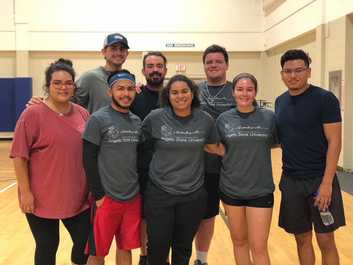 dspetatheta's tweet image. We may not play the best, but we at least look the best! Week 1 is only a stepping stone of #2k18VolleyballIntramurals! Week 2 here we come! #ETATHETA #PTBAD #StudyBreak #BestLookingTeam