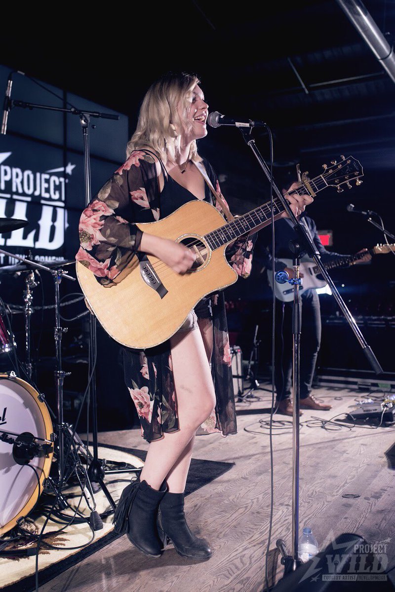 oliviarosemusic's tweet image. VOTING FOR PROJECT WILD STARTS AT NOON FRIDAY OCTOBER 26!
projectwildcountry.com/vote/

If you would like to help me get the opportunity of further artist development I NEED to be in the TOP 3 so please vote and share as much as you can!! Forever grateful of your support and love💋