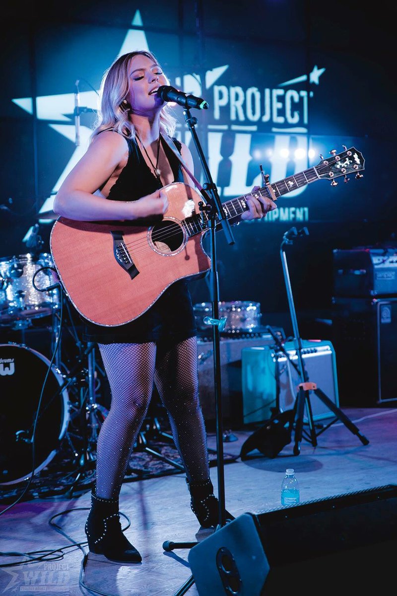 oliviarosemusic's tweet image. VOTING FOR PROJECT WILD STARTS AT NOON FRIDAY OCTOBER 26!
projectwildcountry.com/vote/

If you would like to help me get the opportunity of further artist development I NEED to be in the TOP 3 so please vote and share as much as you can!! Forever grateful of your support and love💋