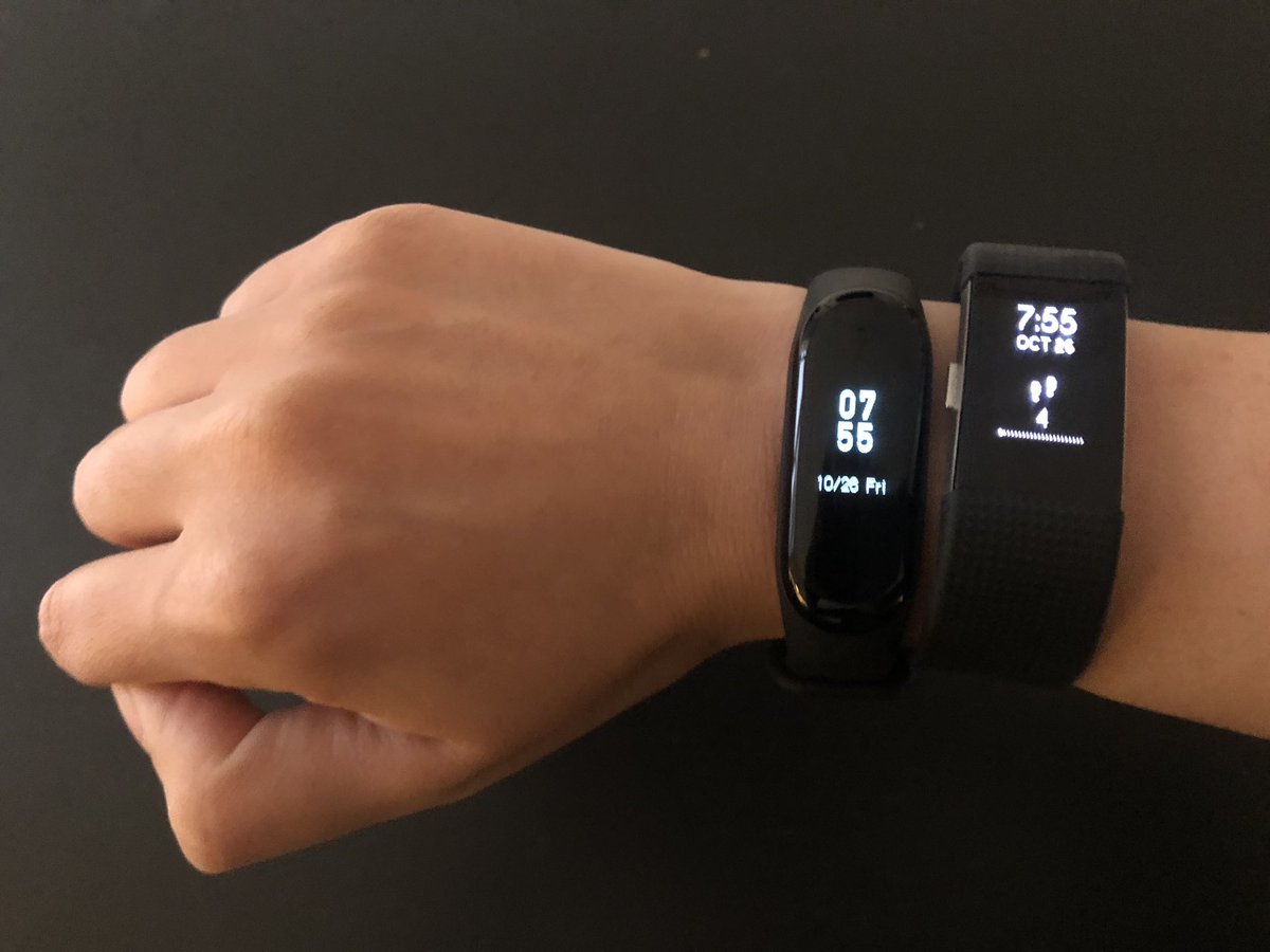 ppetcu's tweet image. This is how the wrist of an #mhealth specialist looks like... #MiBand3 vs #FitBitCharge2