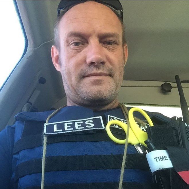 solomonmax's tweet photo. @OSCE_SMM @gremingerosce @MID_RF Любой сотрудник миссии @OSCE, взяв в руки оружие, не только нарушает внутренний кодекс #CodeOfConduct, но и мгновенно становится комбатантом (Combatant), участником войны и легальной целью в бою. Советую юристам @GlobalRescue заранее подать документы на амнистию #SteveSniperLees https://t.co/udPmqcpQSp
