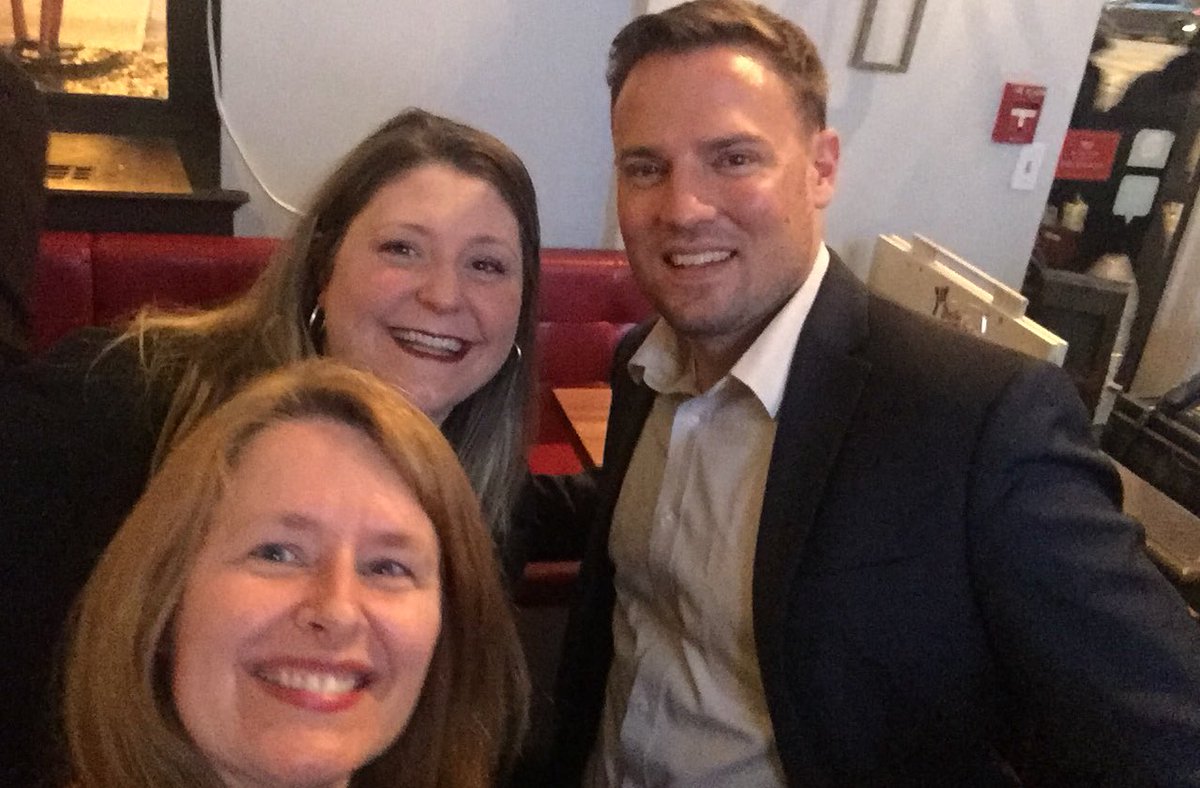 Selfie practice tutorials 😂@RobertC_TD @CatLotze_TD